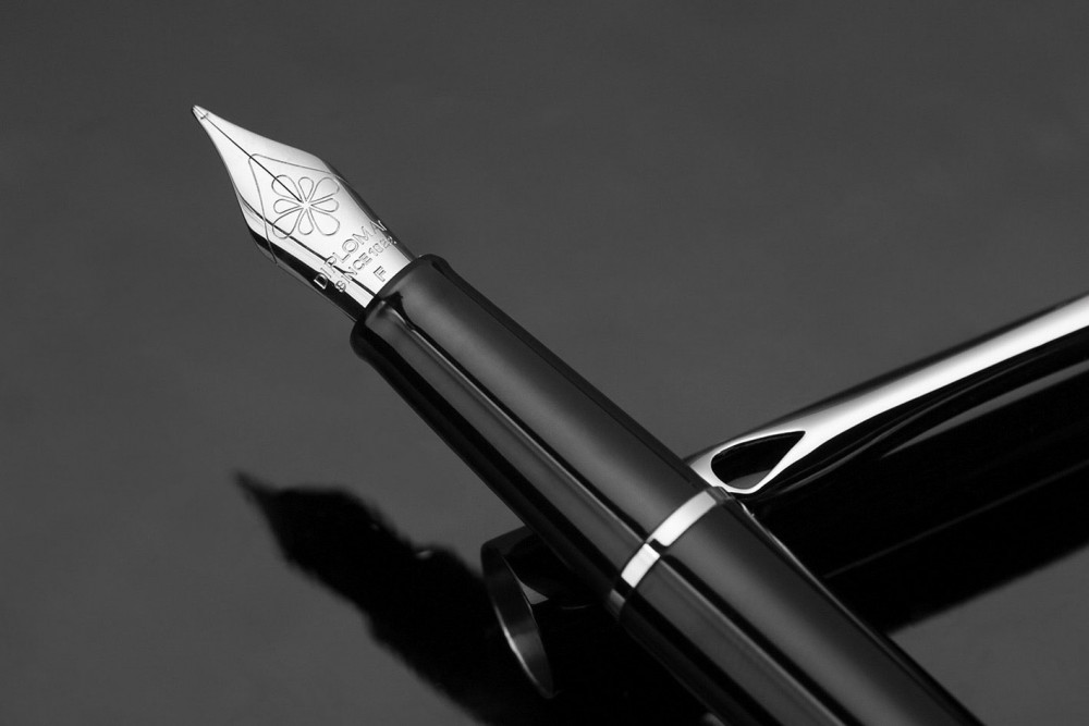 Перьевая ручка Diplomat Traveller Black Lacquer, артикул D10424950. Фото 2