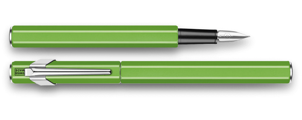Перьевая ручка Caran d'Ache Office 849 Fluorescent Green, артикул 842.230. Фото 2