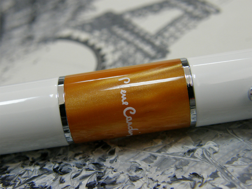 Шариковая ручка Pierre Cardin Libra белый лак оранжевая вставка из акрила, артикул PC3501BP-02. Фото 5