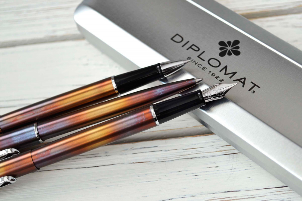 Перьевая ручка Diplomat Traveller Flame, артикул D40701023. Фото 5
