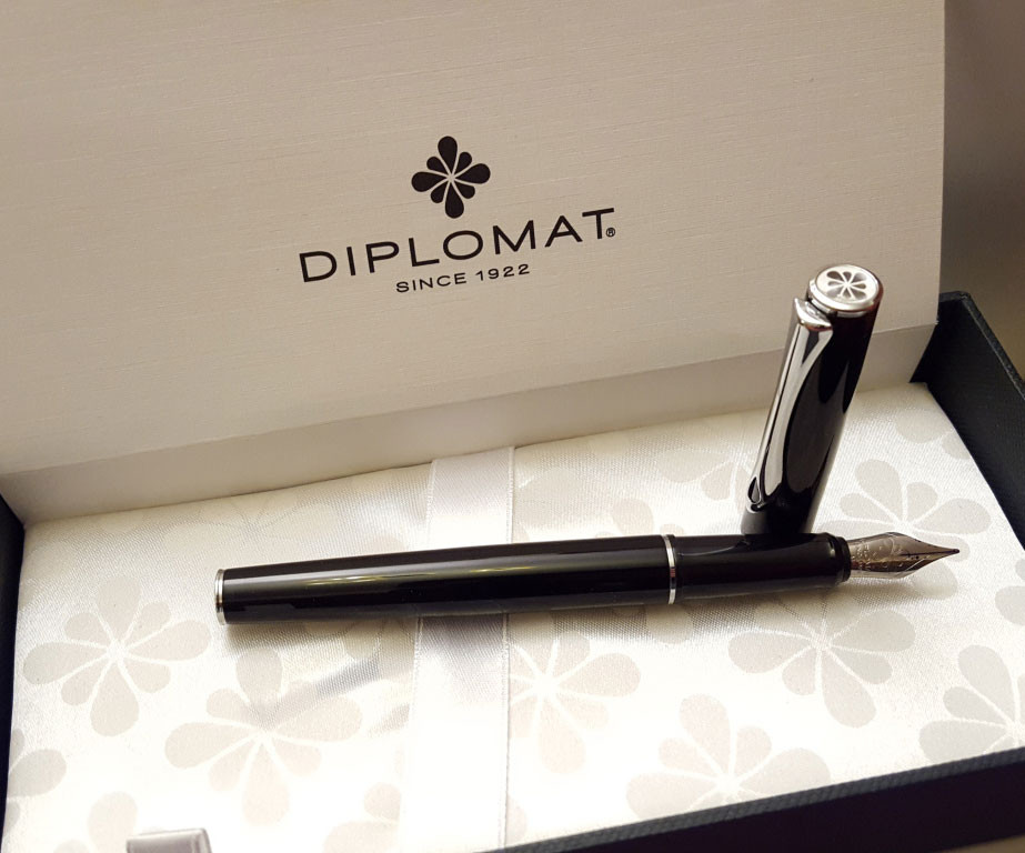 Перьевая ручка Diplomat Esteem Black Lacquer, артикул D10424620. Фото 4