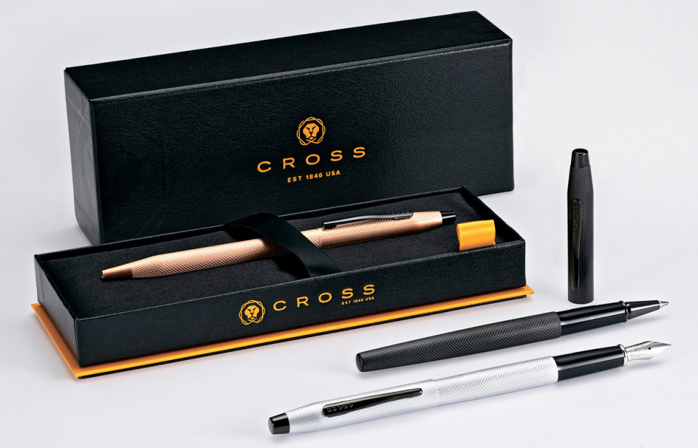 Шариковая ручка Cross Century Classic Brushed Chrome, артикул AT0082-124. Фото 3