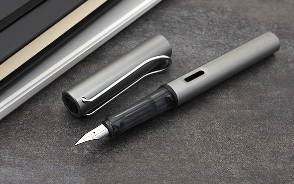 Перьевая ручка Lamy Al-star Graphite Gray, артикул 4000297. Фото 8