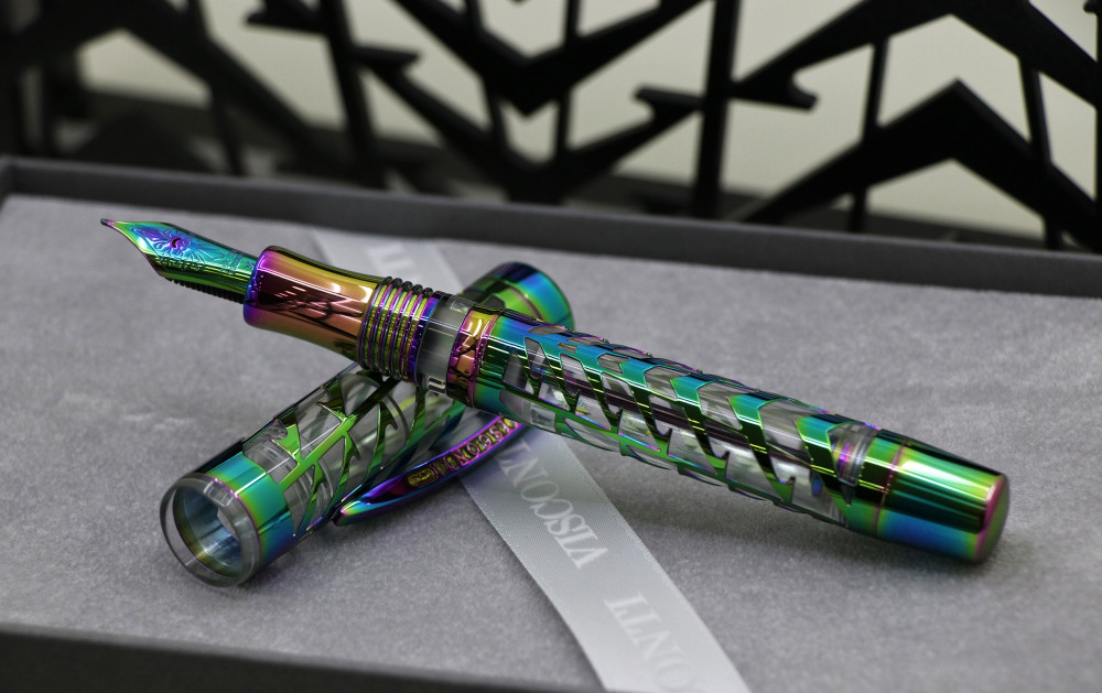 Перьевая ручка Visconti Watermark Rainbow Limited Edition, артикул KP20-04-FPF. Фото 4