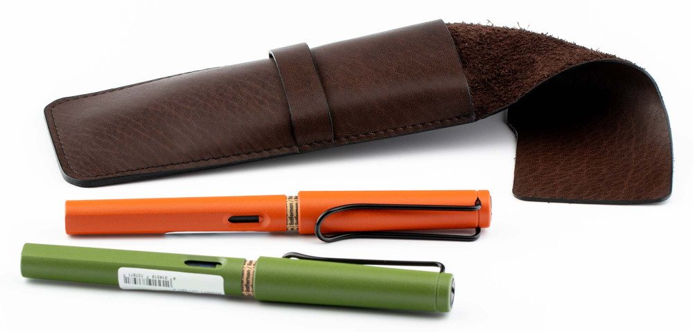 Кожаный чехол для двух ручек без перегородки Handmade коричневый, артикул H22-00722. Фото 3