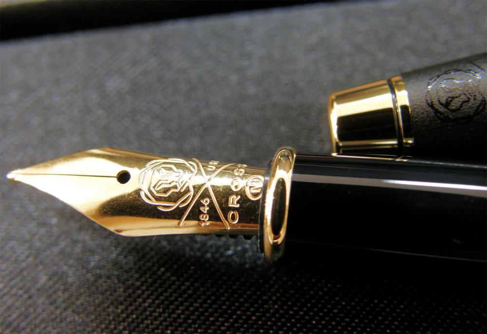 Перьевая ручка Cross Century Classic Matte Black GT, артикул AT0086-110MF. Фото 4