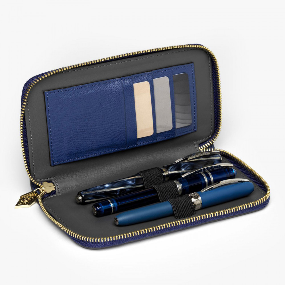 Кожаный чехол для трех ручек Visconti VSCT с держателем для карт синий, артикул KL07-02. Фото 3