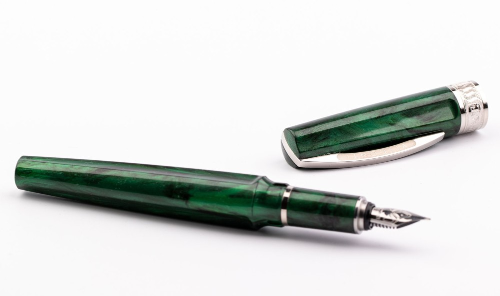 Перьевая ручка Visconti Mirage Emerald, артикул KP09-05-FPEF. Фото 4