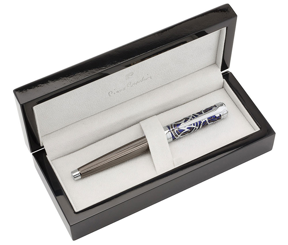Ручка-роллер Pierre Cardin L'Esprit темно-серый и синий лак гравировка хром, артикул PC6606RP. Фото 6