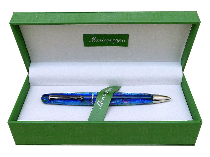 Шариковая ручка Montegrappa Elmo 01 Fantasy Blooms Blue Cross Gentian, артикул elmo01-cg-bp. Фото 3