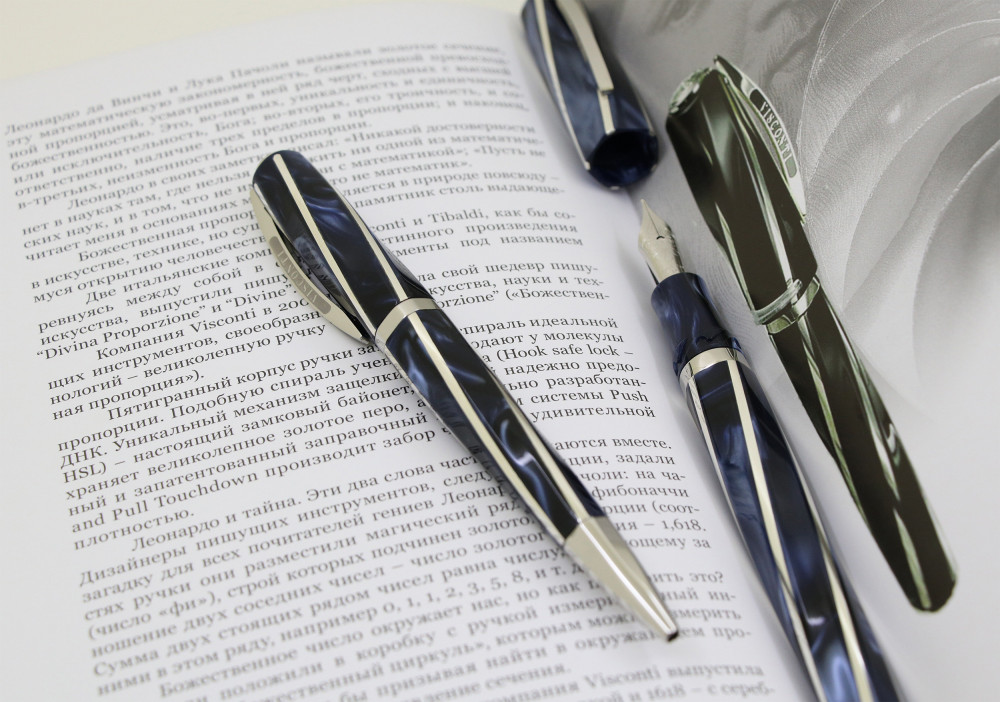 Шариковая ручка Visconti Divina Elegance Imperial Blue, артикул KP18-04-BP. Фото 5