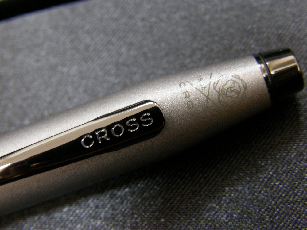 Ручка-роллер Cross Century II Gunmetal Gray, артикул AT0085-115. Фото 5