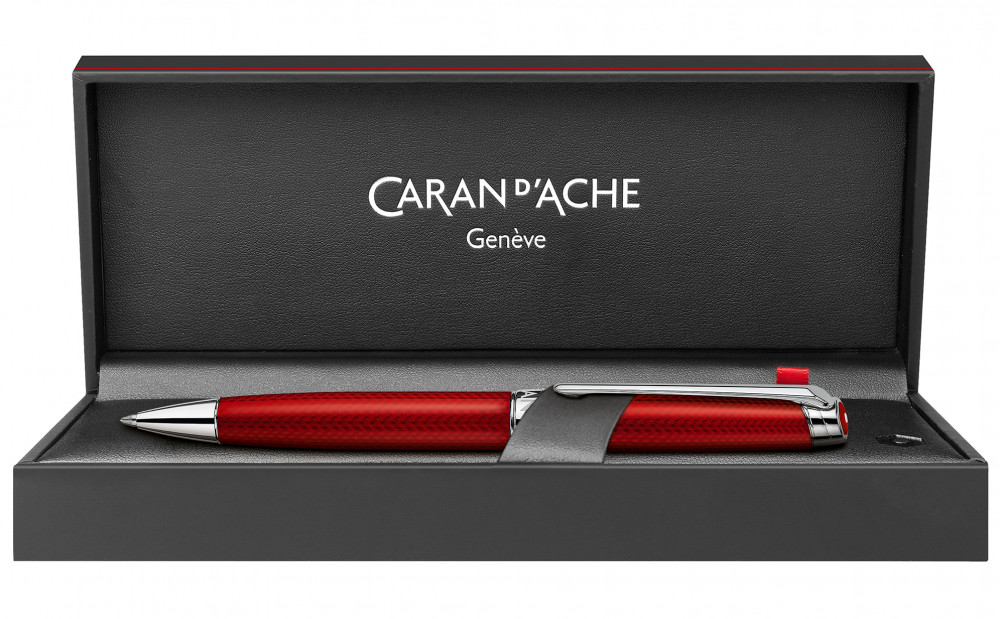 Шариковая ручка Caran d'Ache Leman Rouge Carmin, артикул 4789.580. Фото 3
