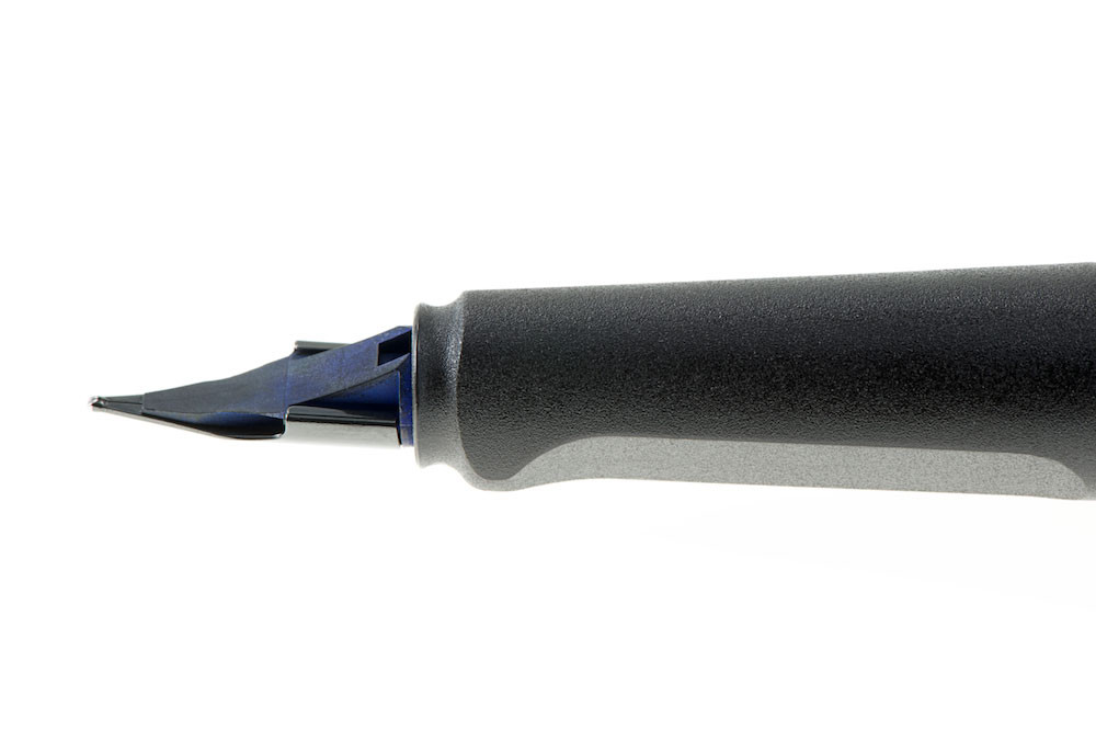 Перьевая ручка Lamy Safari Charcoal Black, артикул 4000199. Фото 6