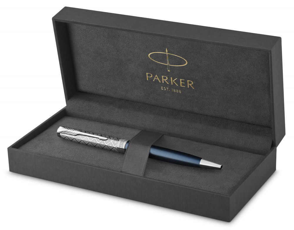 Шариковая ручка Parker Sonnet Premium Metal & Blue Lacquer CT, артикул 2119649. Фото 3