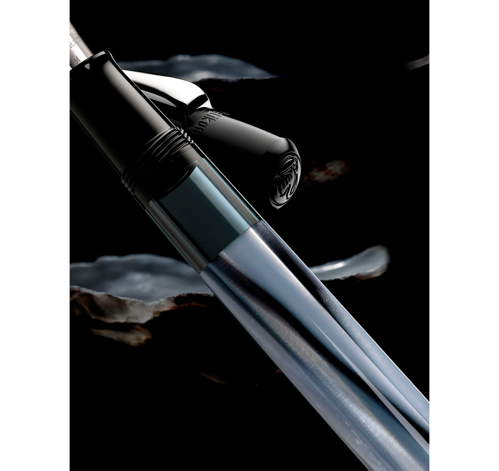 Подарочный набор Pelikan: перьевая ручка Souveran M101N Grey-Blue SE 2019 + чернила, артикул PL811590. Фото 4