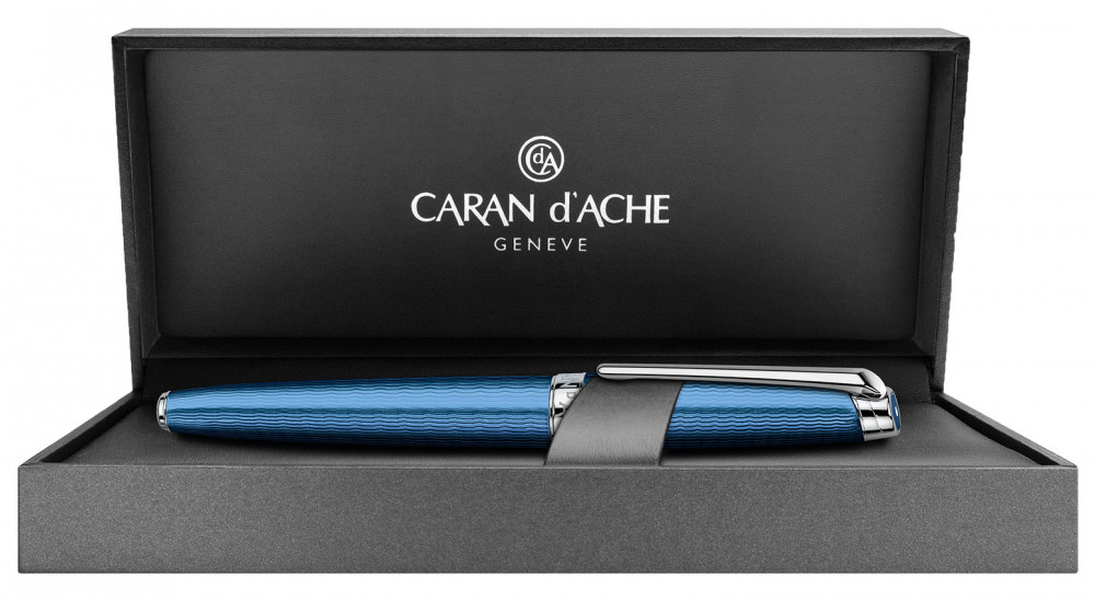 Ручка-роллер Caran d'Ache Leman Grand Blue SP, артикул 4779.168. Фото 2