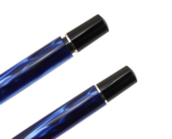 Перьевая ручка Pelikan Elegance Classic M205 Blue-Marbled CT, артикул 801966. Фото 6