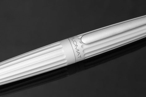 Шариковая ручка Diplomat Aero Matt Silver, артикул D20000865. Фото 2