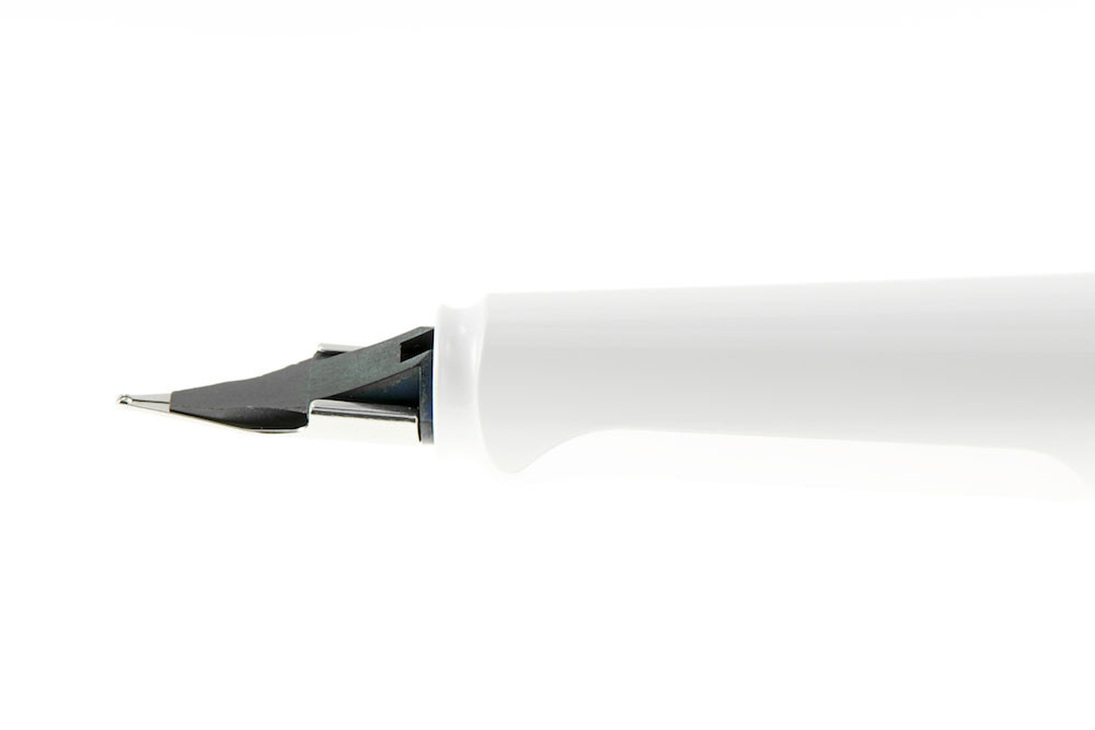 Перьевая ручка Lamy Safari White, артикул 4000250. Фото 5