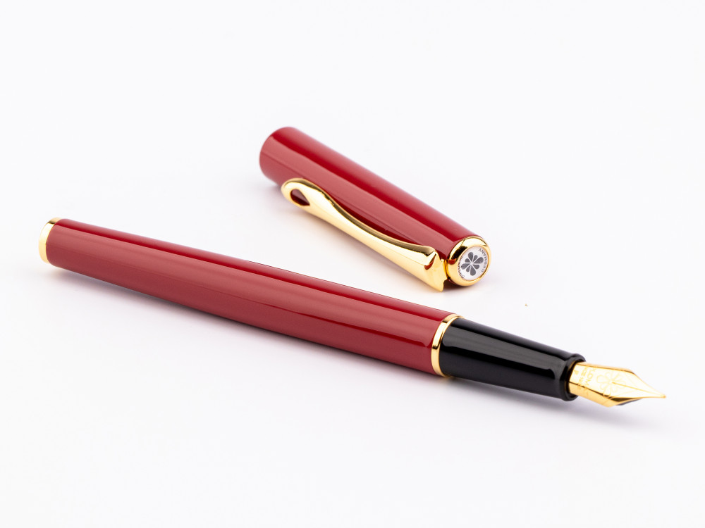Перьевая ручка Diplomat Traveller Dark Red Gold, артикул D40709023. Фото 4
