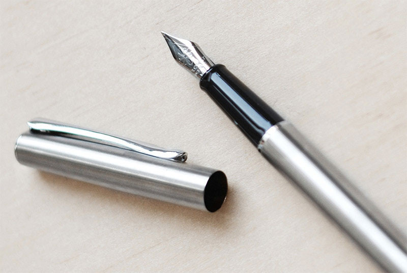 Перьевая ручка Diplomat Traveller Stainless Steel, артикул D10057495. Фото 3