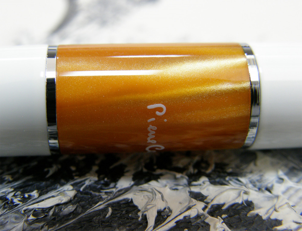 Шариковая ручка Pierre Cardin Libra белый лак оранжевая вставка из акрила, артикул PC3501BP-02. Фото 6