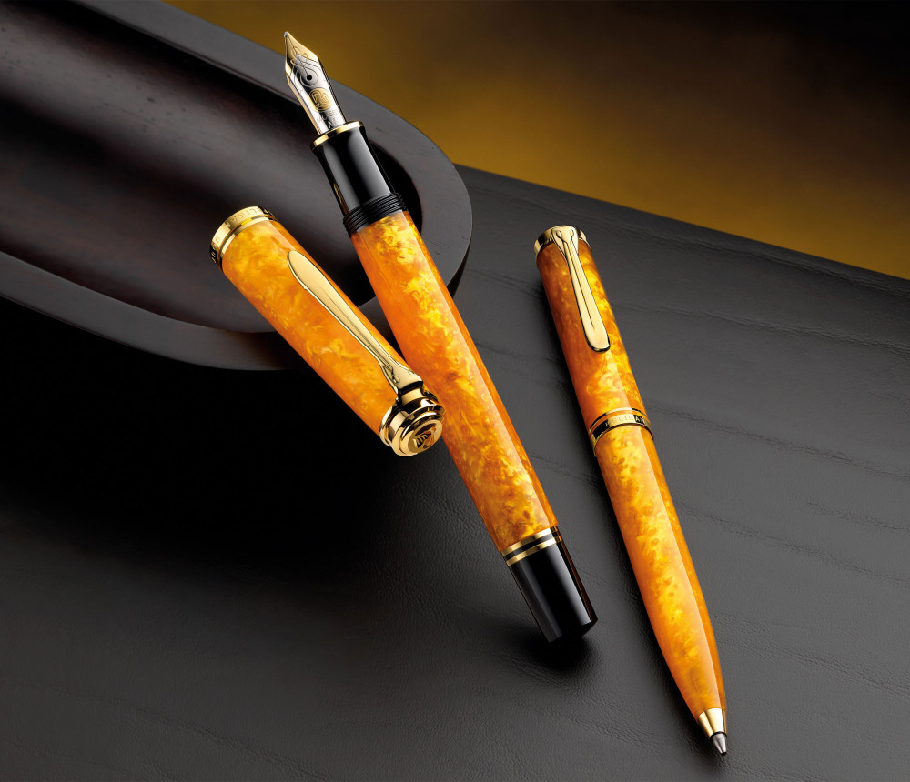 Шариковая ручка Pelikan Souveran K600 Vibrant Orange Special Edition 2018, артикул 809566. Фото 2