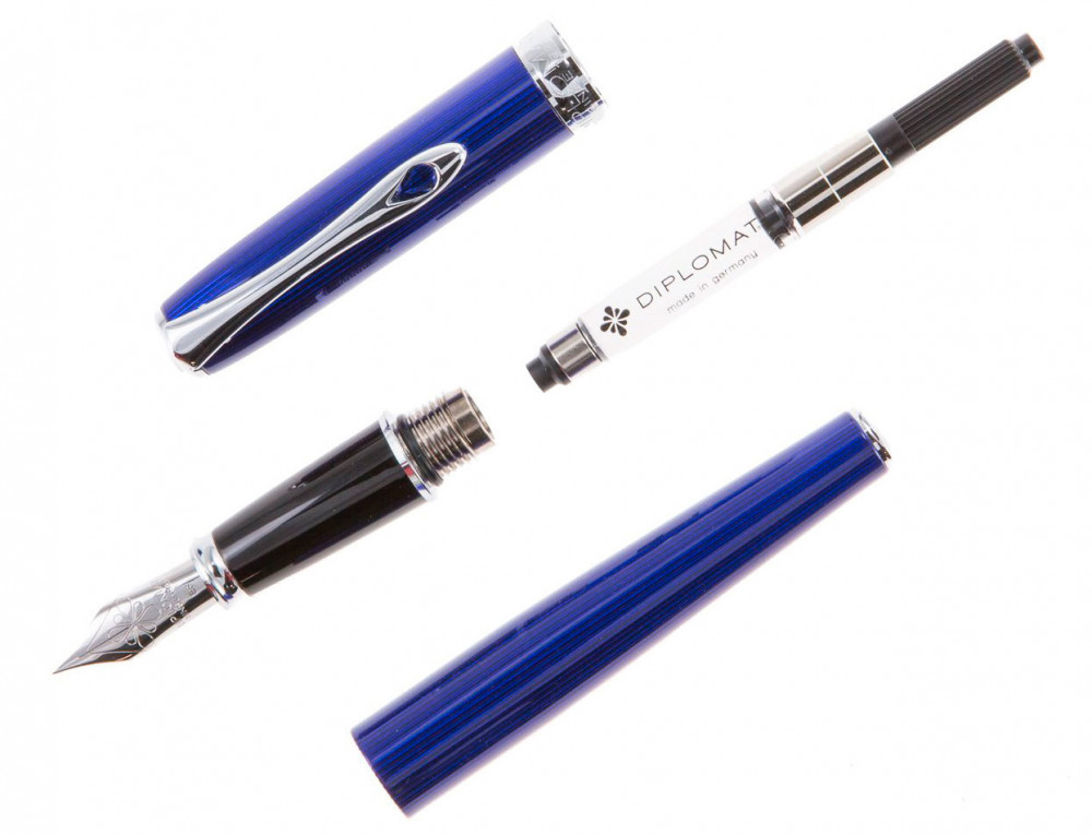 Перьевая ручка Diplomat Excellence A2 Skyline Blue перо сталь, артикул D40215021. Фото 3