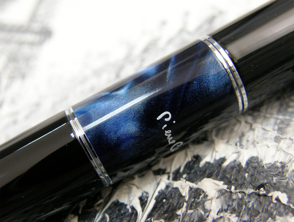 Шариковая ручка Pierre Cardin Libra черный лак синяя вставка из акрила, артикул PC3400BP-02. Фото 4