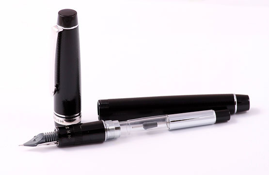 Перьевая ручка Pilot Justus 95 Black Rhodium, артикул FJ3MRR-NB-F-COF-NT. Фото 6