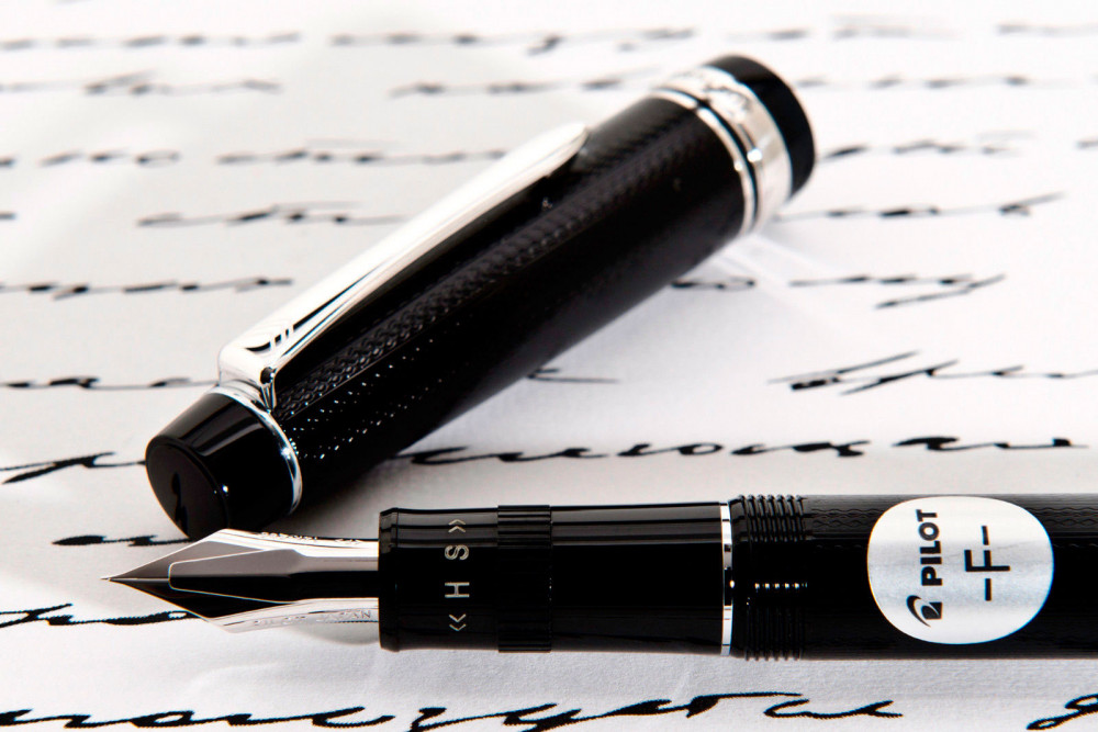 Перьевая ручка Pilot Justus 95 Black Rhodium, артикул FJ3MRR-NB-F-COF-NT. Фото 8